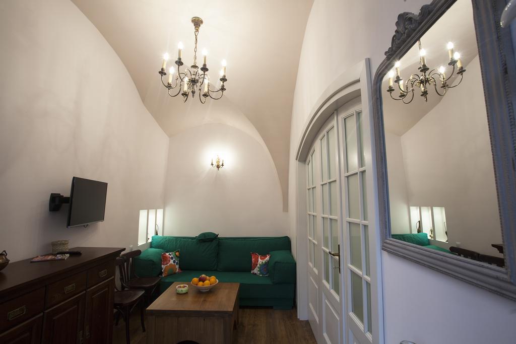 Green Door Apartment Sibiu Værelse billede